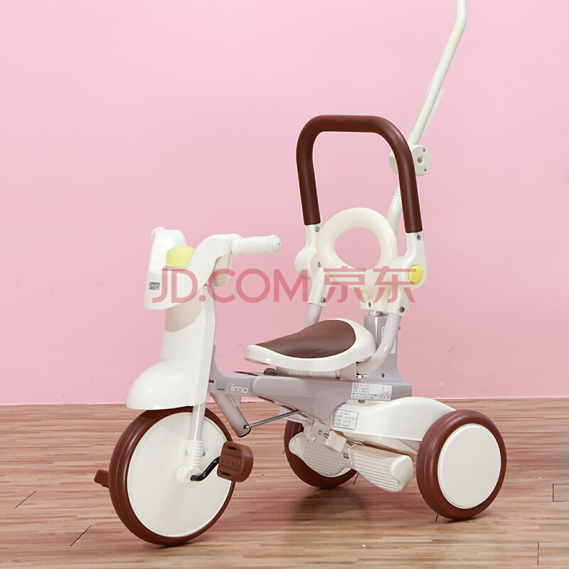 昨天又给瑶瑶买了一辆车